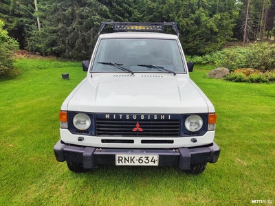 Mitsubishi Pajero 1988, photo 2/10