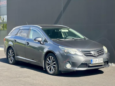Toyota Avensis 2012, photo 1/10