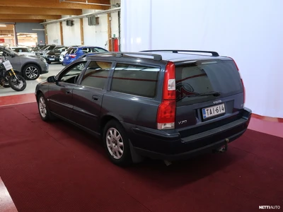 Volvo V70 2005, kuva 6/10