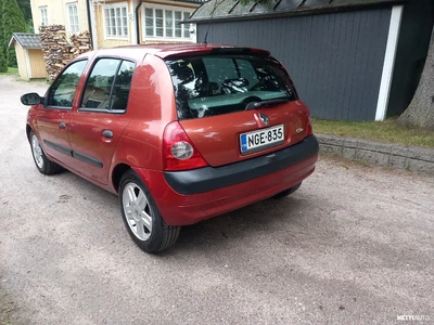 Renault Clio 1.2 16V HB 2004, photo 4/8