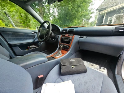 Mercedes-Benz C 2002, kuva 5/6