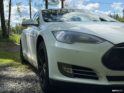Tesla Model S 85 2014, photo 3/14