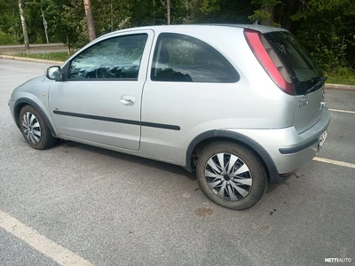 Opel Corsa 2004, kuva 4/10