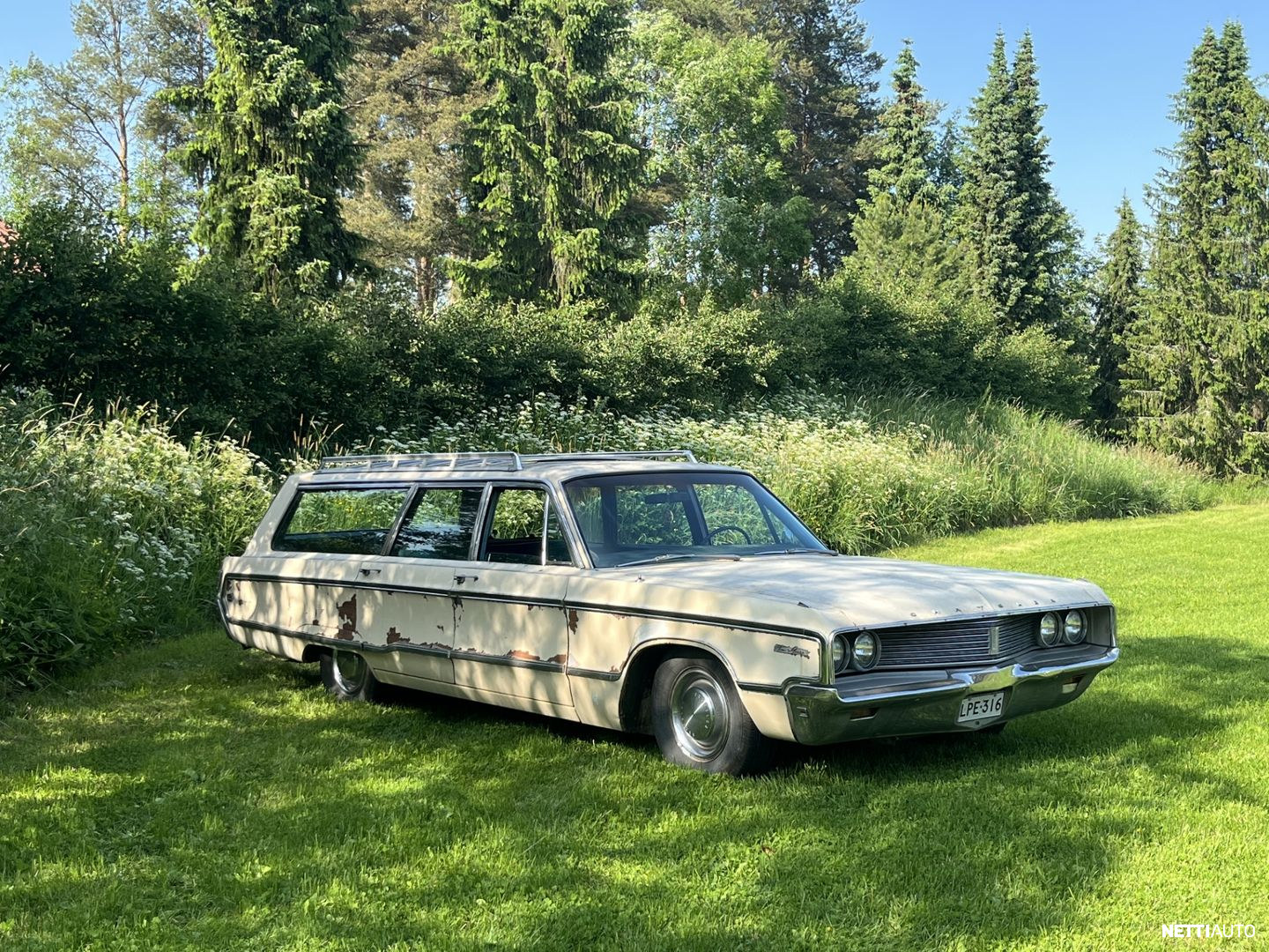 Chrysler Town Country