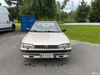 Toyota Corolla 1991, kuva 3/8
