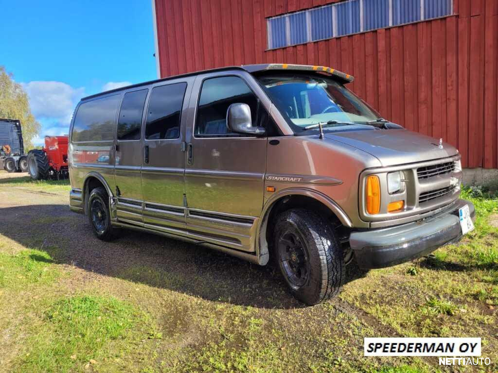 Chevrolet Chevy Van