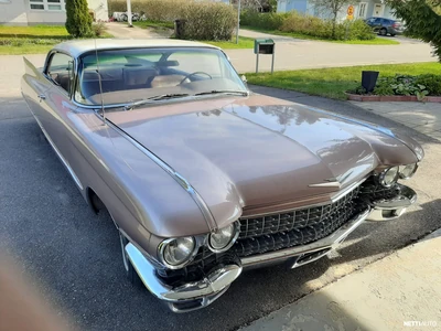 Cadillac De Ville 2D HT 1960, kuva 2/6