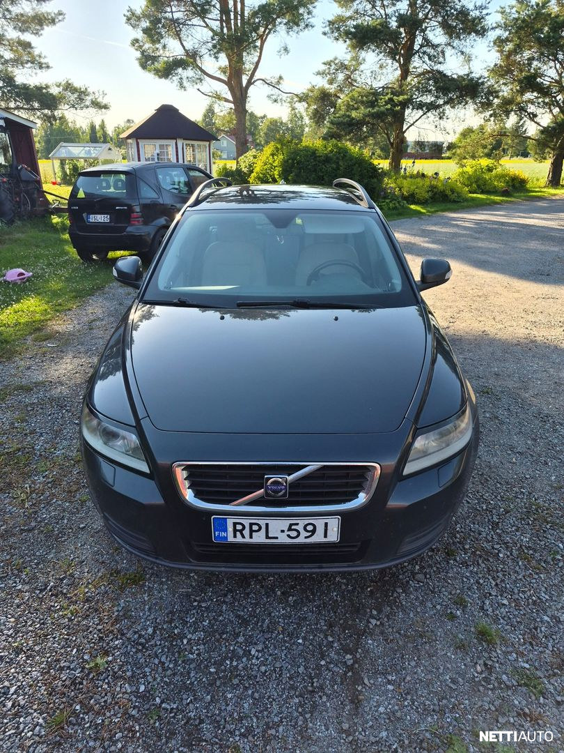 Volvo V50