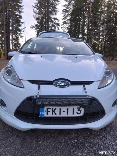 Ford Fiesta 2011, photo 4/13