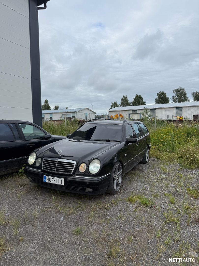 Mercedes-Benz E
