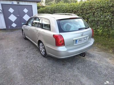 Toyota Avensis 2004, kuva 5/9