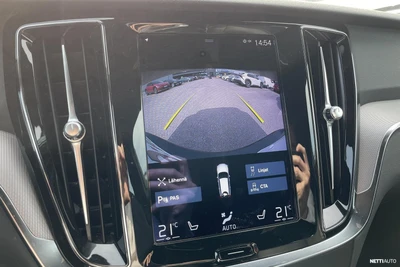 Volvo V60 2021, photo 6/7