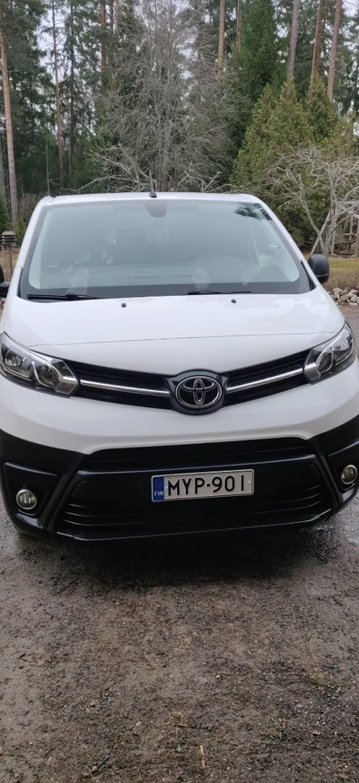 Toyota Proace L2 2,0 D 120 Automaatti 2019, kuva 1/9