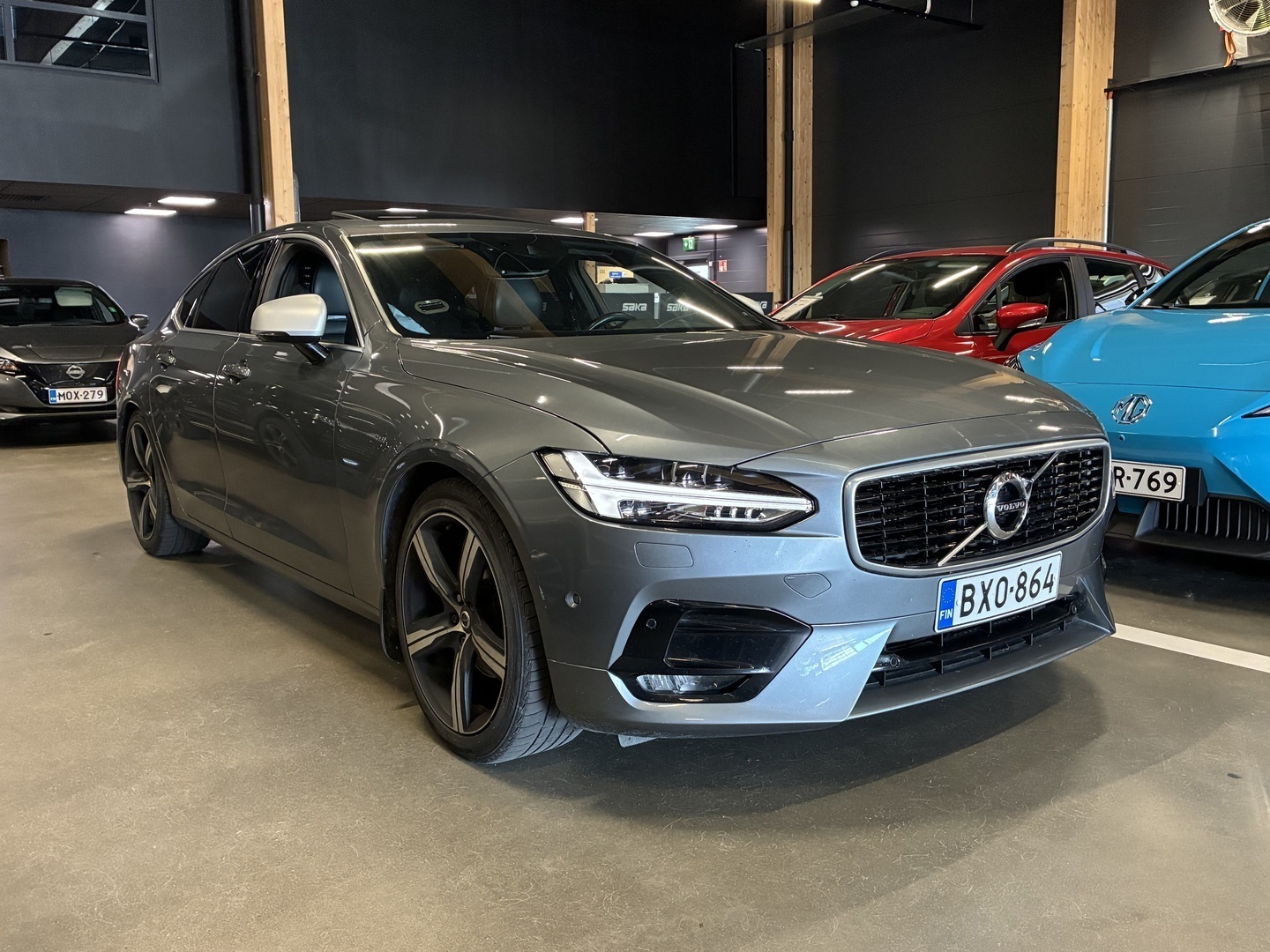 Volvo S90