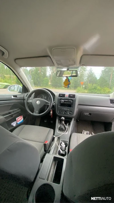 Volkswagen Jetta 2005, kuva 7/8