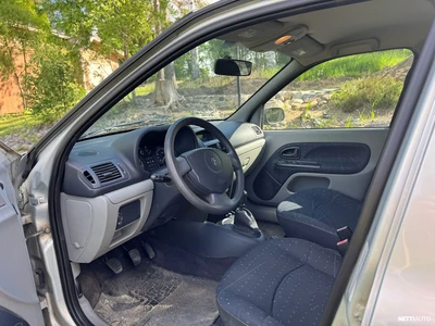Renault Clio 2001, kuva 4/5