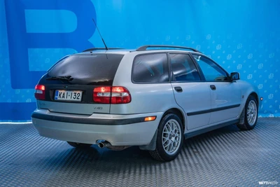 Volvo V40 2001, photo 4/19