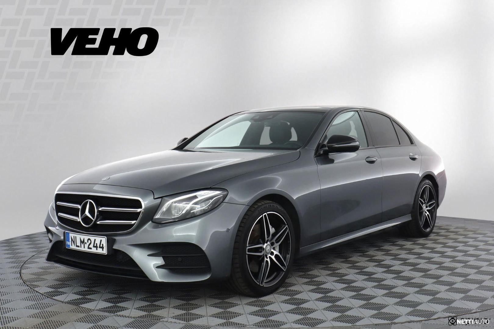 Mercedes-Benz E
