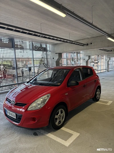 Hyundai i20 2012, photo 2/13