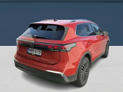 Volkswagen Tiguan 2025, photo 3/4