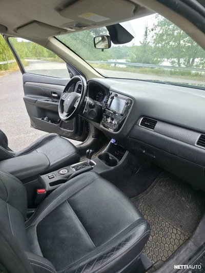 Mitsubishi Outlander 2013, photo 4/20