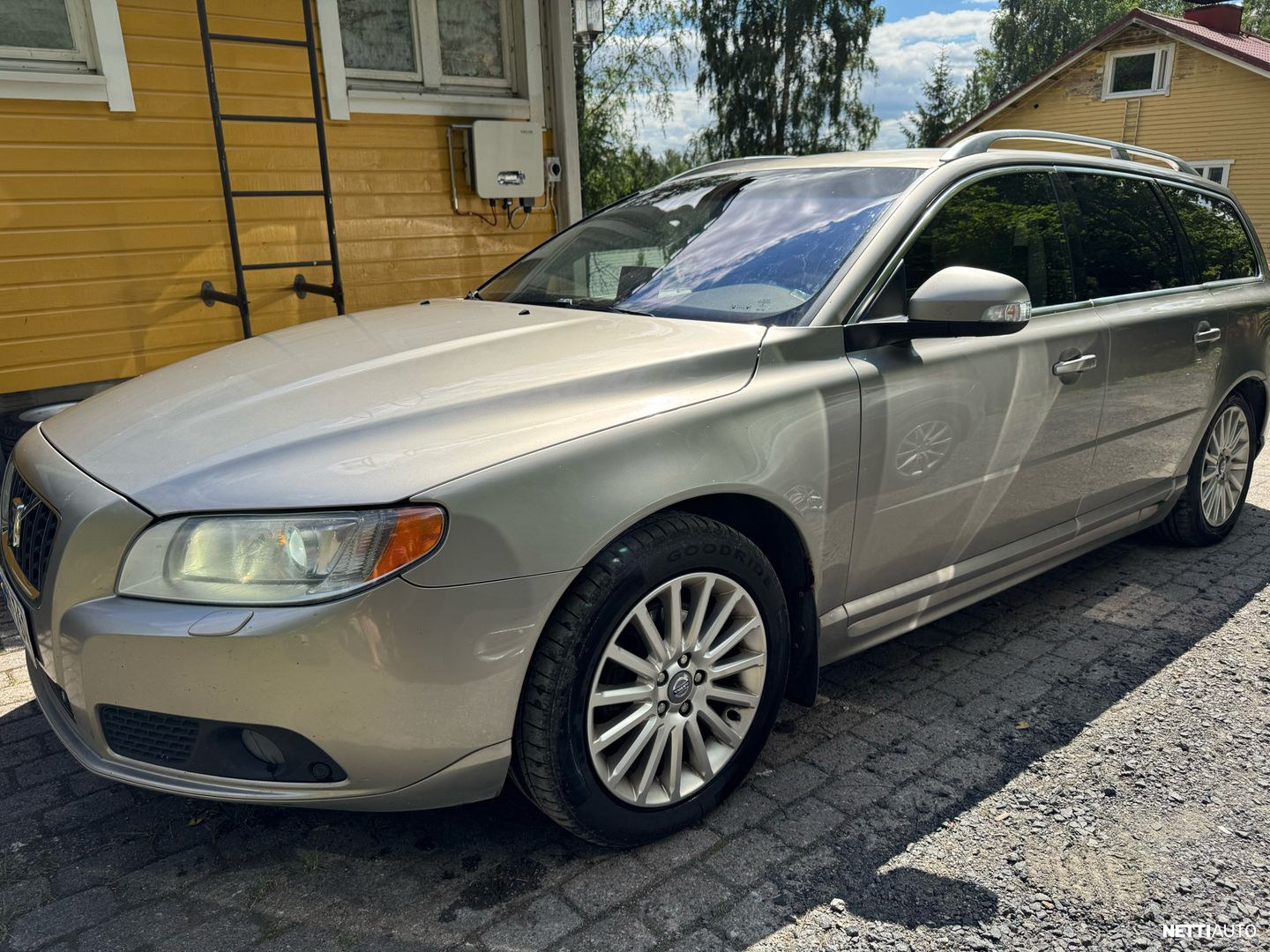 Volvo V70