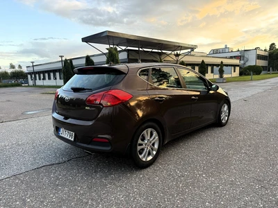 Kia Ceed Siistikuntoinen 2013, photo 5/10