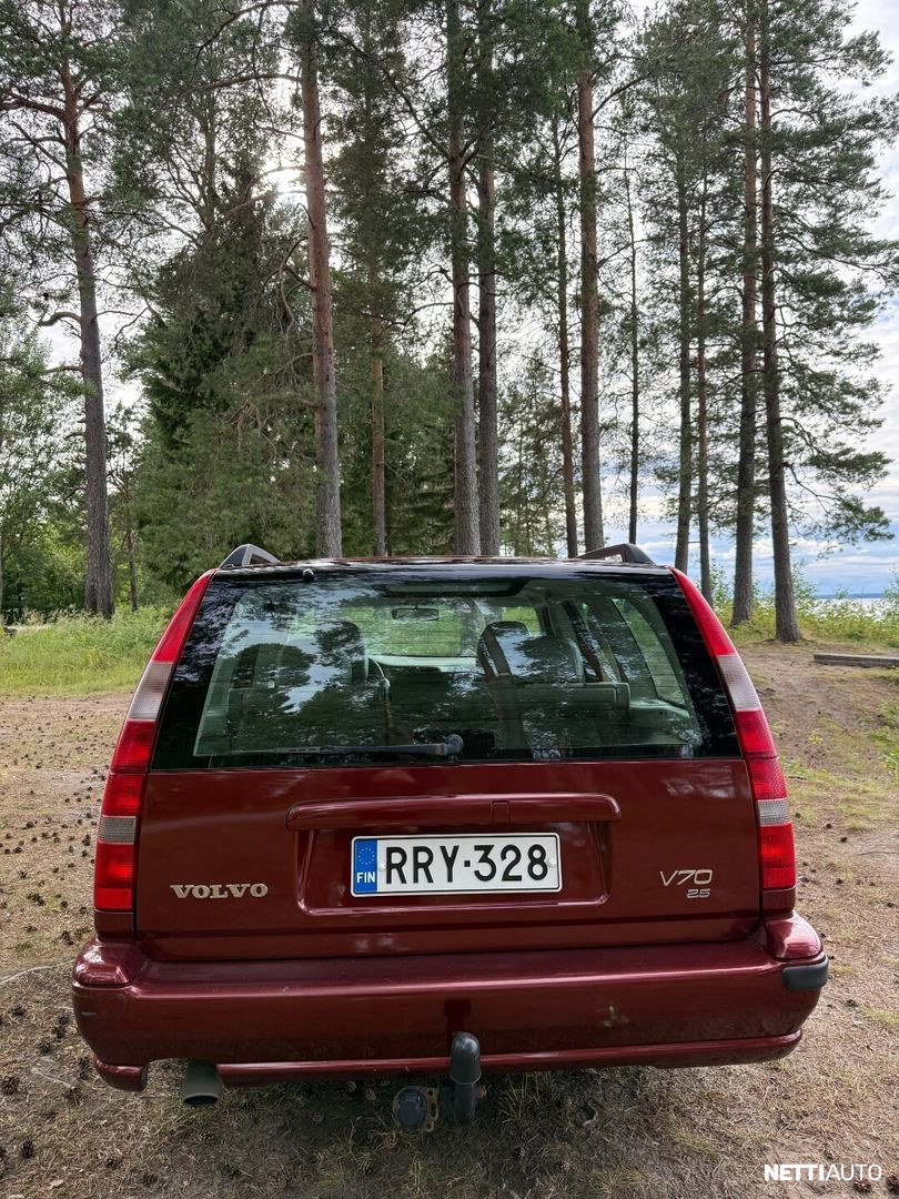 Volvo V70 1999, photo 4/16
