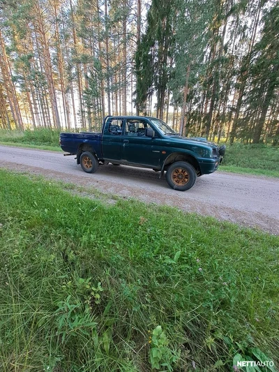 Mitsubishi L200 1998, photo 3/4