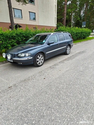 Volvo V70 2004, kuva 1/14