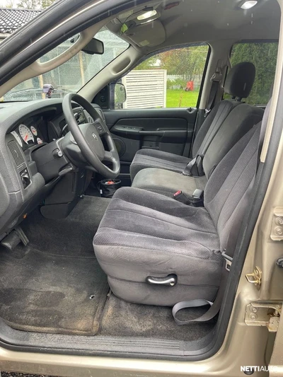 Dodge Ram 1500 SLT 2004, photo 7/14