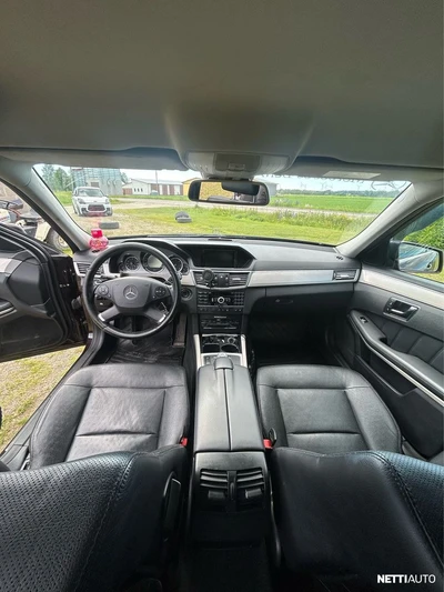 Mercedes-Benz E 2010, kuva 3/5