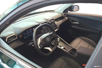 MG ZS HEV Luxury 1.5 AT Hybrid+ 2026, kuva 7/26