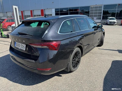 Skoda Octavia 2020, photo 6/9