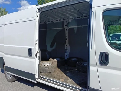Peugeot Boxer L3H2 335 BlueHDi 140 S&S 2023, photo 4/21