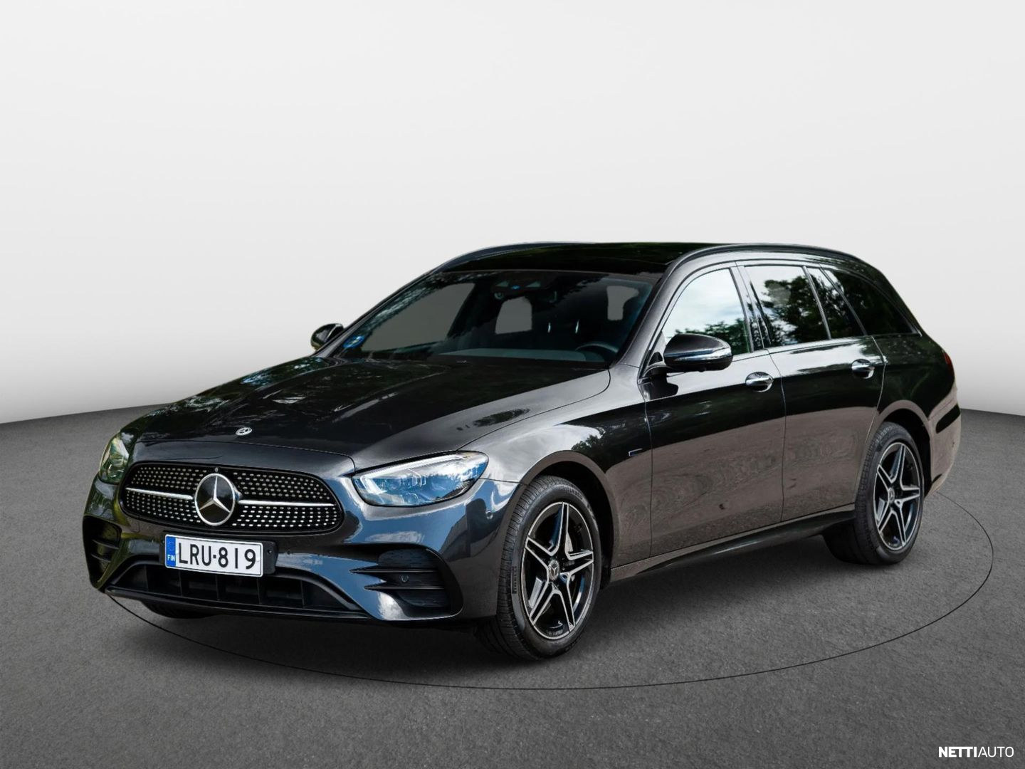 Mercedes-Benz E