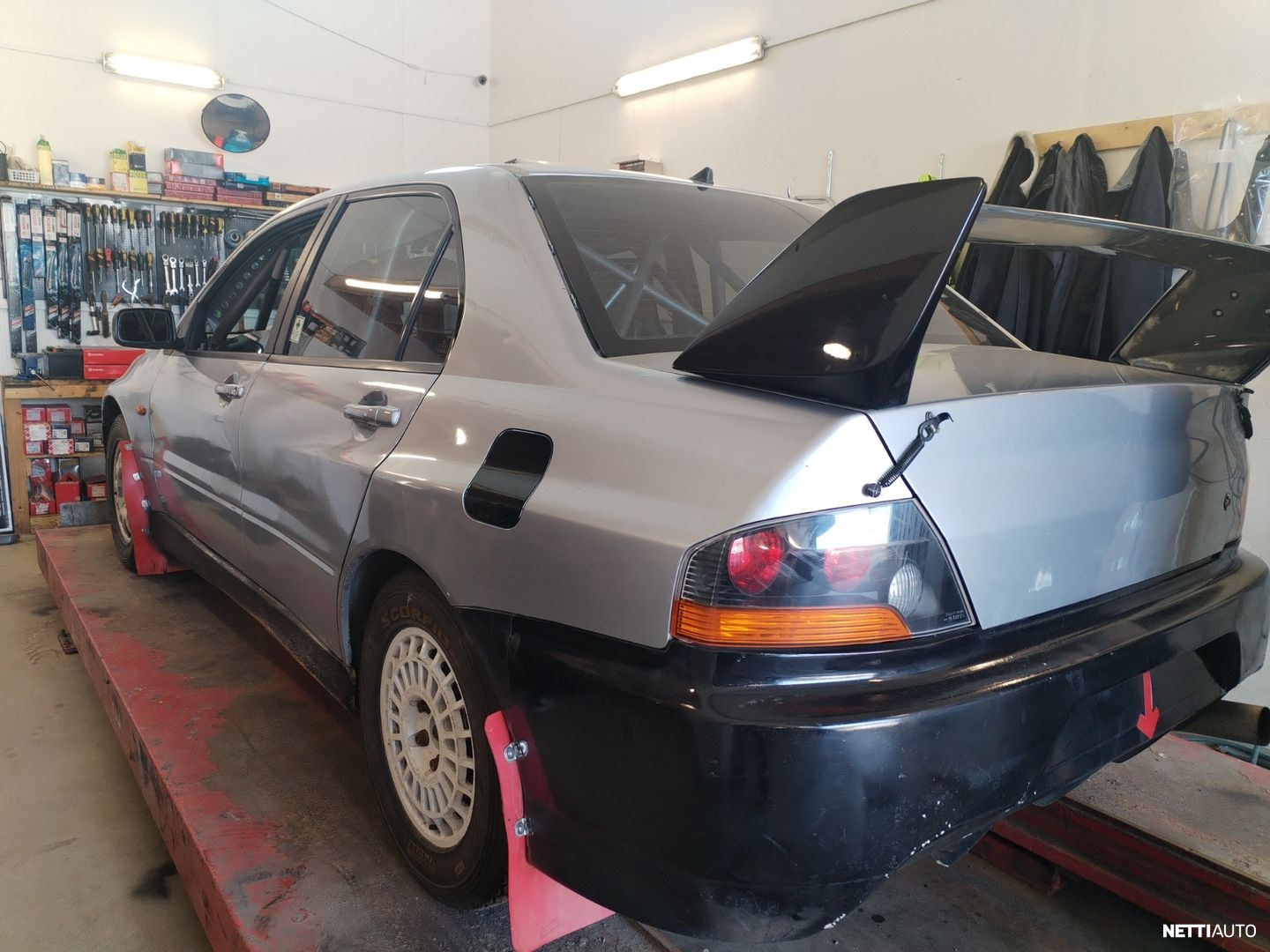 Mitsubishi Lancer