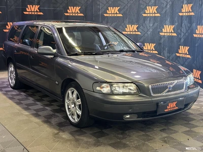 Volvo V70 2,5T AWD Classic Aut 2003, kuva 2/15