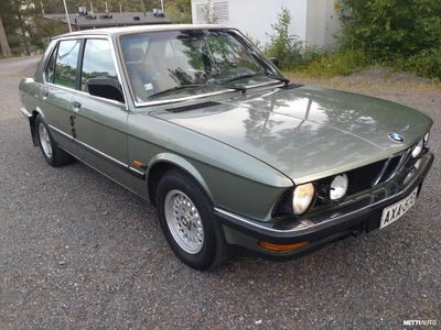 BMW 520 520i 1985, kuva 3/10