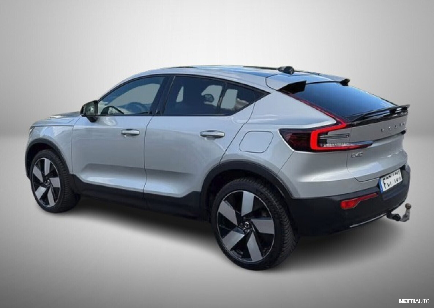 Volvo C40 2024, photo 3/4