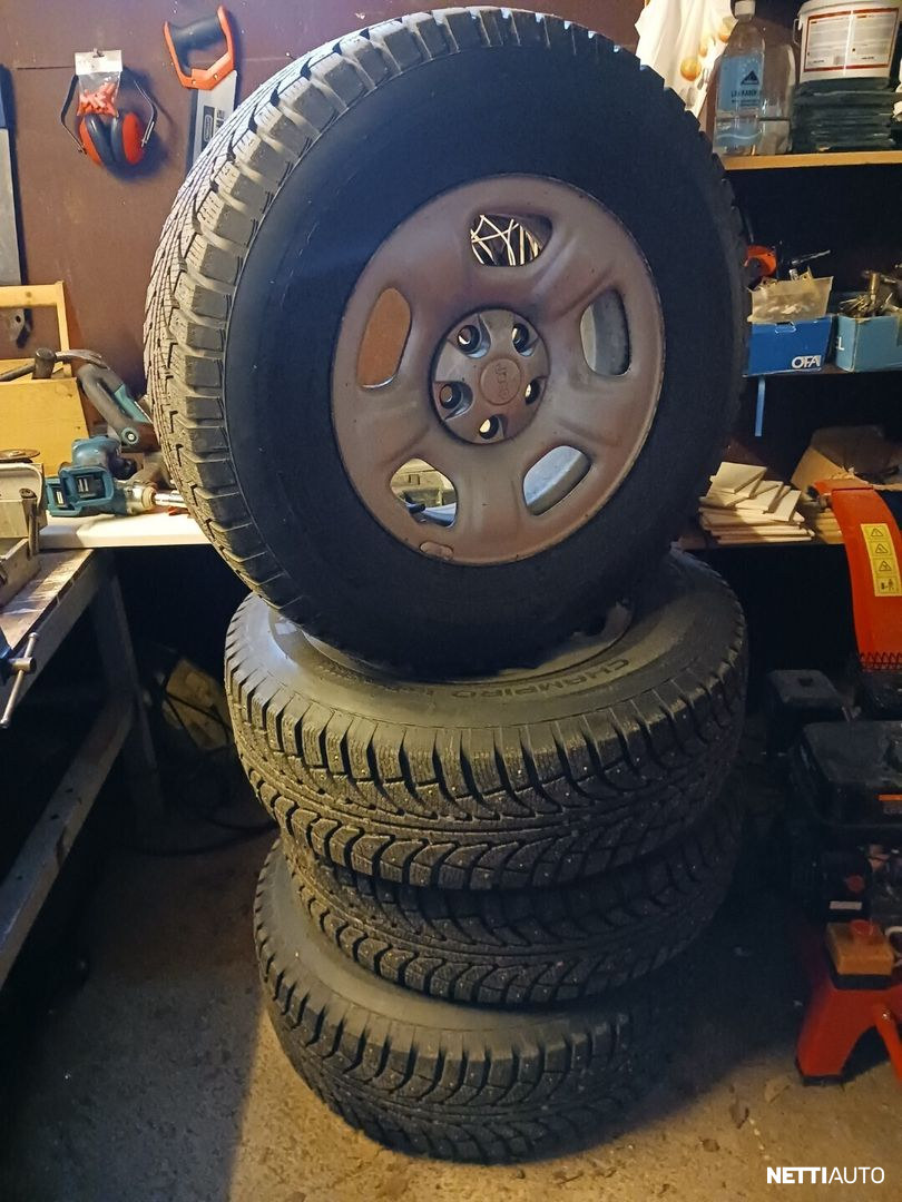 Jeep Cherokee 2002, photo 4/6