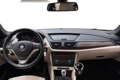 BMW X1 2012, kuva 7/23