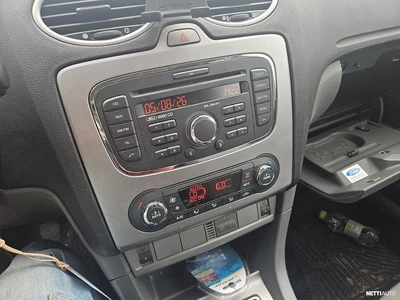 Ford Focus 2011, photo 6/13