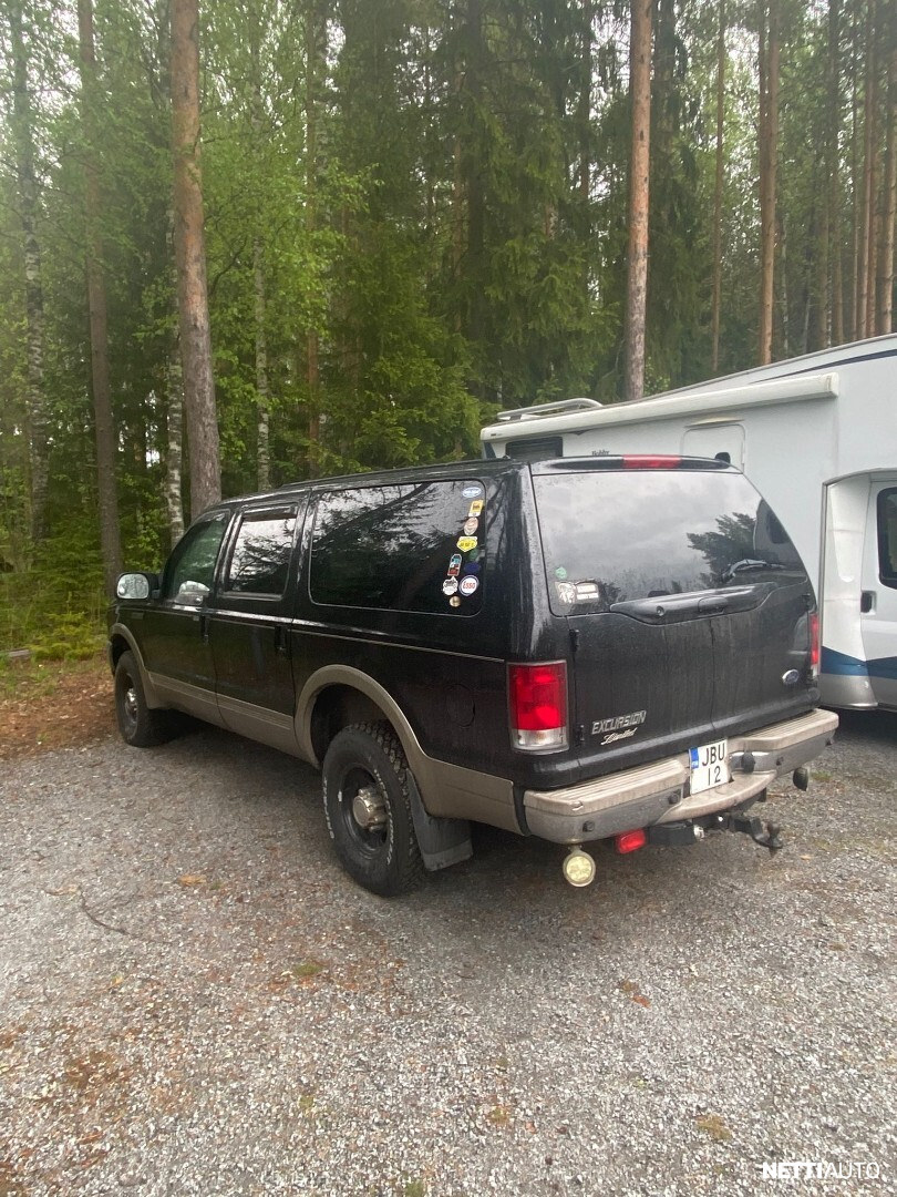 Ford Excursion