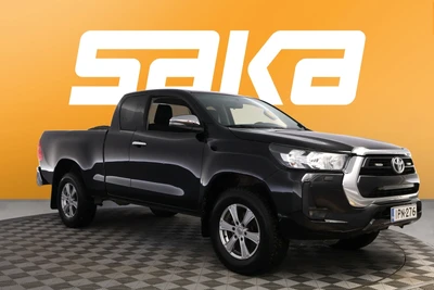 Toyota Hilux Extra Cab 4WD 2,4D Active 2022, photo 1/32