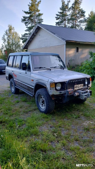 Mitsubishi Pajero 1989, kuva 2/10