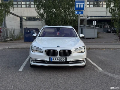 BMW 740 2012, kuva 2/23
