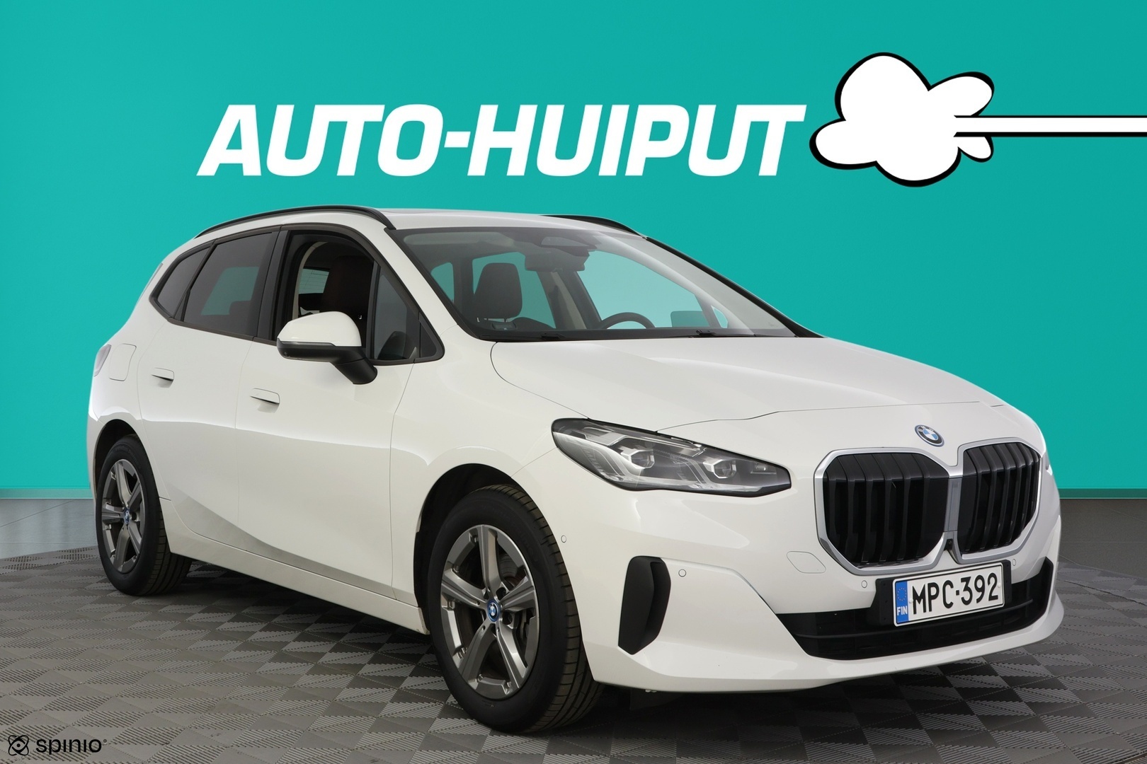 BMW 225