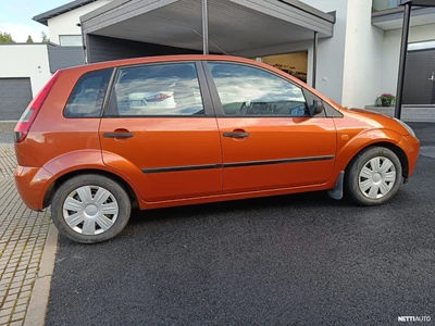 Ford Fiesta 1,4i 80hv Ambiente S 5d 2004, kuva 5/19