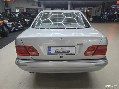 Mercedes-Benz E E 300 Td Elegance 1998, photo 5/15